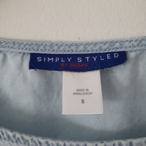 Simply Styled Embroidered Chambray Dress S - Picture 3 of 7